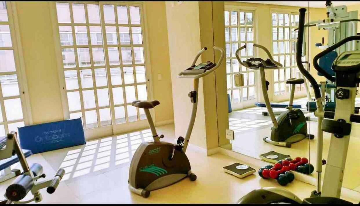 Residencial Com Servicos 45 Metros Decorado Com Sala, Suite E Cozinha Na Quadra Da Praia De Copacabana Rio de Janeiro Ngoại thất bức ảnh